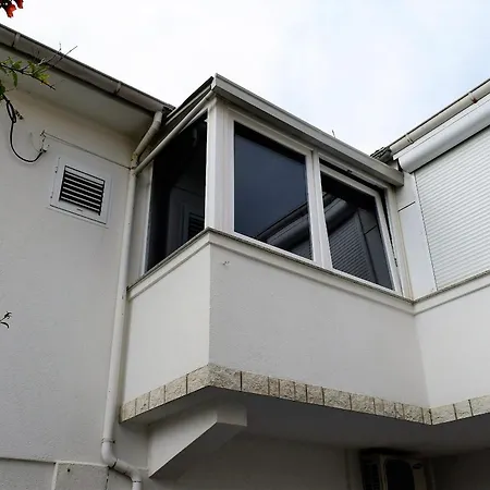 Apartment Sunnyy Beacch Banjol