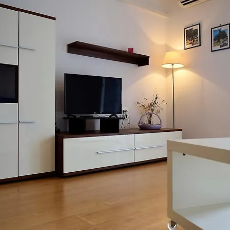Sunnyy Beacch Apartment