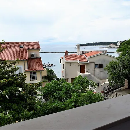 Apartment Sunnyy Beacch Banjol